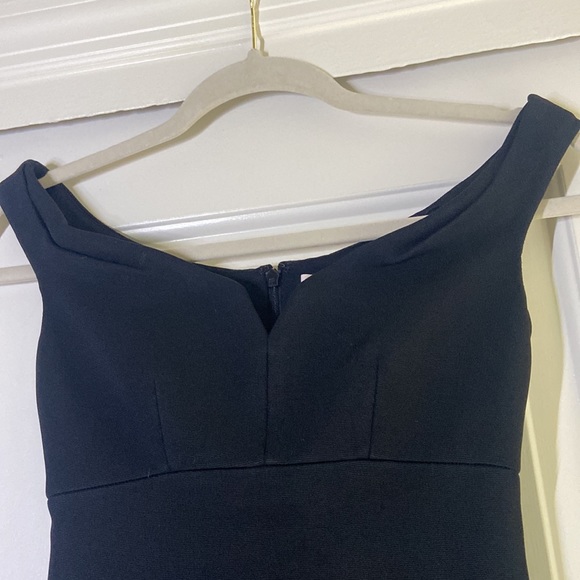 Cinq a Sept Garnet Sheath Dress, 00, NWOT - Picture 5 of 8